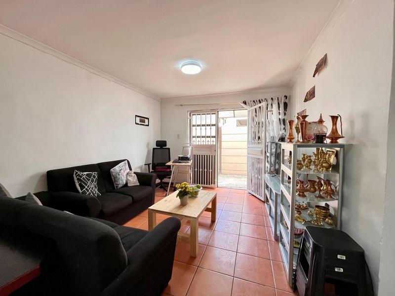 6 Bedroom Property for Sale in Schaap Kraal Western Cape